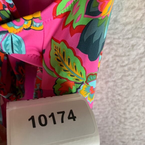 Jessica Simpson Womens Pink Rosies Bushes One-Piece Swimsuit Lip Gloss Small NWT - Picture 8 of 8